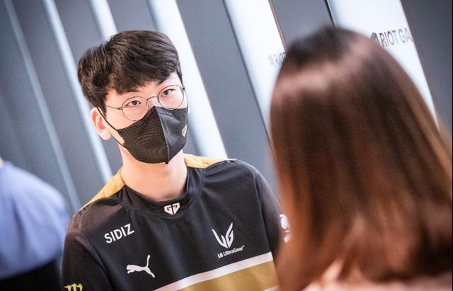 的中锋正是 的中锋正是