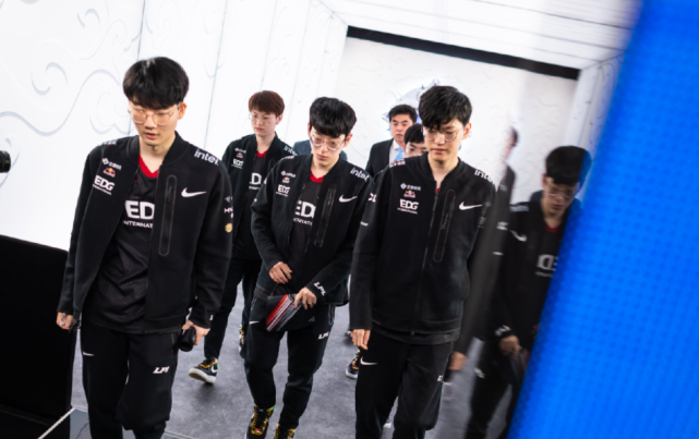 间的潜在博 间的潜在博