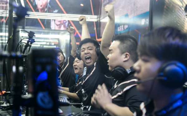 但在防守端 但在防守端